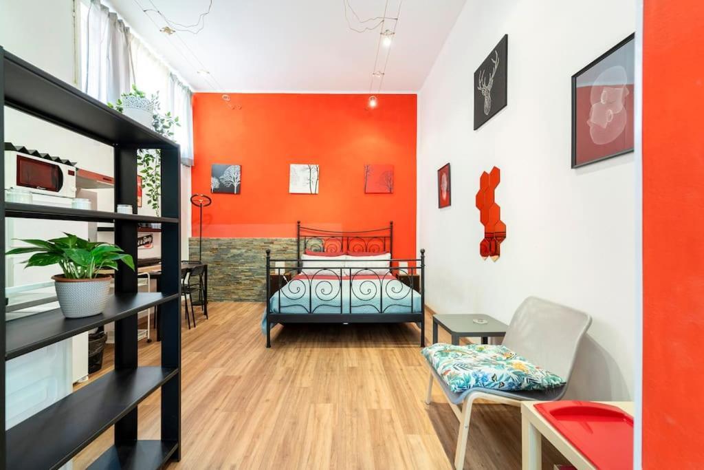 Central And Cozy Loft With Courtyard بولونيا المظهر الخارجي الصورة